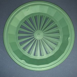 Like new set of 8 paper plate holders